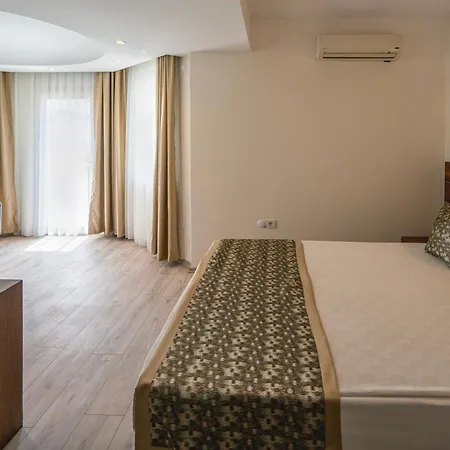 Dg Rose Hotel